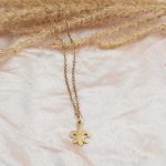 accessoire mode fleur de lys