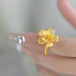 anneau en or fleur