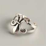 bague fleur de lys en or