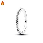 bague fleur nacrée élégante