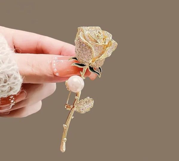 broche fleur mariage tulipe doré