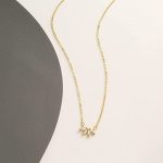 collier tendance design floral