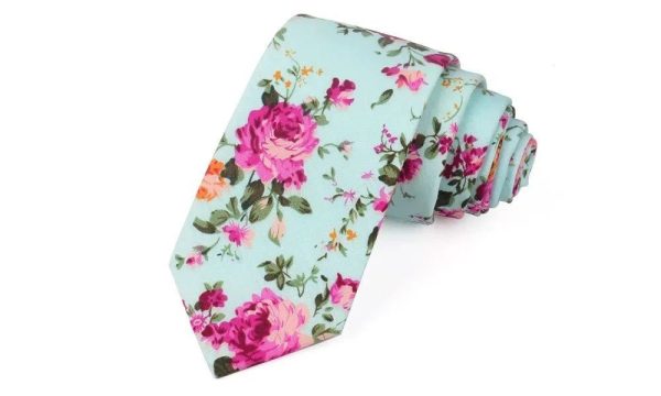 Cravate A Fleurs Bleu Clair