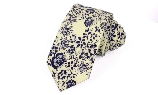 Cravate A Fleurs Motif