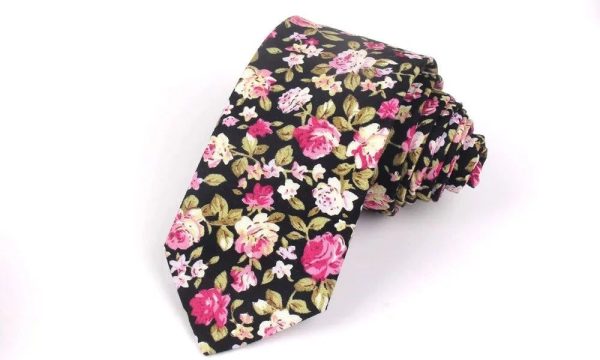 Cravate A Fleurs Motif Noir