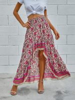 jupe rouge longue avec motifs floraux
