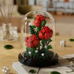 accessoire déco fleur sous cloche