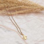 pendentif fleur de lys