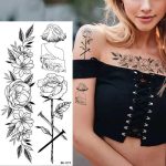 tatouage couleur fleur