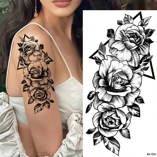 Tatouage Fleur Rose Triangle