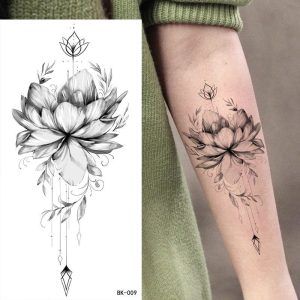 Tatouage Fleur Tiges