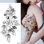 tatouage fleurs vibrantes